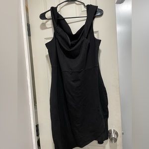 Black off the shoulders dress plus size